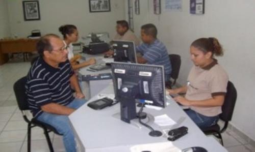 Causan baja 20 personas que atendían módulos del RFE